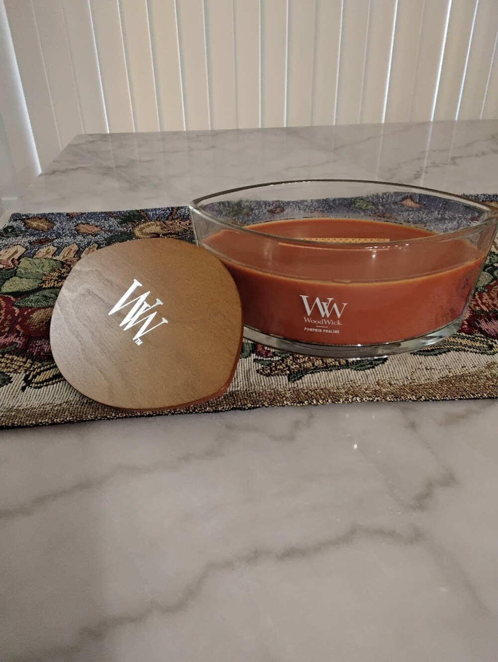 Yankee WoodWick "Pumpkin Praline" Candle. NWT